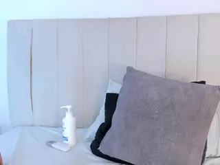 Camila Adams's Live Sex Cam Show