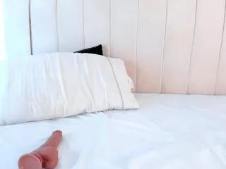 Camila Adams's Live Sex Cam Show