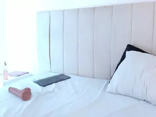 Camila Adams's Live Sex Cam Show