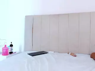 Camila Adams's Live Sex Cam Show