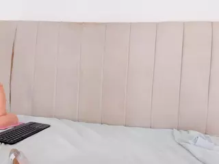 Camila Adams's Live Sex Cam Show
