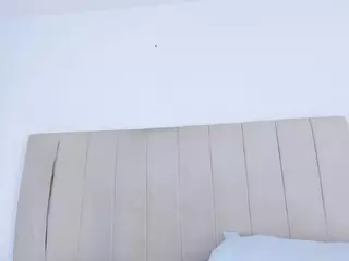 Camila Adams's Live Sex Cam Show