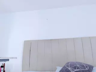Camila Adams's Live Sex Cam Show