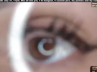 IsabelleRaven's Live Sex Cam Show