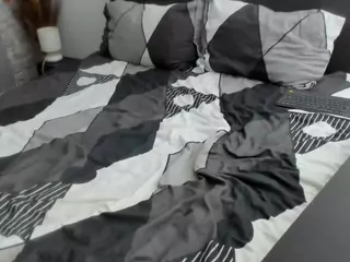 Dyanne18's Live Sex Cam Show