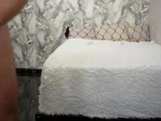 PeachAnna's Live Sex Cam Show