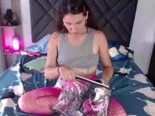 sophiagomez's Live Sex Cam Show