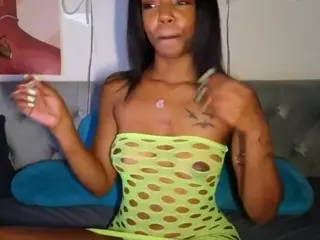 Goddess Treat's Live Sex Cam Show