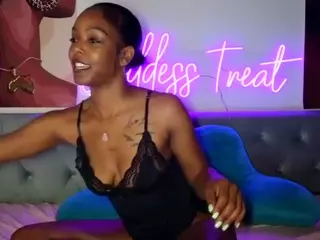 Goddess Treat's Live Sex Cam Show