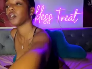 Goddess Treat's Live Sex Cam Show