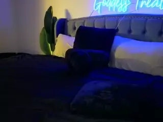 Goddess Treat's Live Sex Cam Show