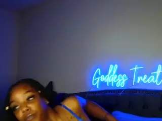 Goddess Treat's Live Sex Cam Show