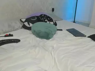 vampire-girl's Live Sex Cam Show