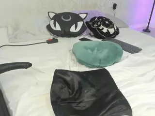 vampire-girl's Live Sex Cam Show