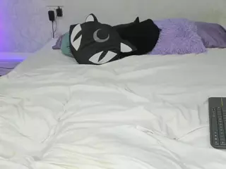 vampire-girl's Live Sex Cam Show