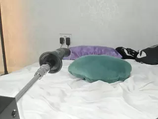 vampire-girl's Live Sex Cam Show