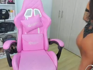 Antonia's Live Sex Cam Show