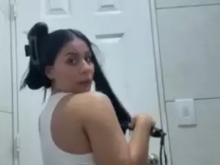 Alisson's Live Sex Cam Show