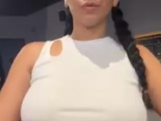 Alisson's Live Sex Cam Show