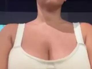 Alisson's Live Sex Cam Show