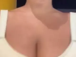 Alisson's Live Sex Cam Show