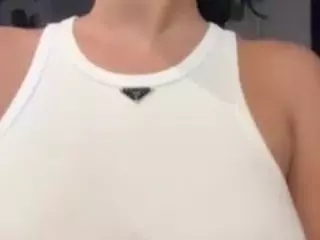 Alisson's Live Sex Cam Show
