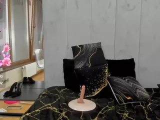 sassyt33n's Live Sex Cam Show