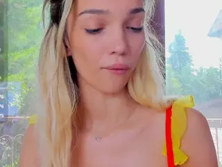 sassyt33n's Live Sex Cam Show