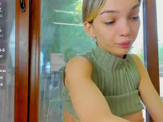 sassyt33n's Live Sex Cam Show