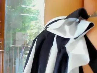 sassyt33n's Live Sex Cam Show