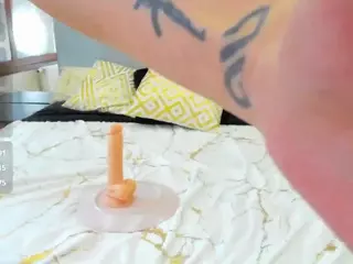 sassyt33n's Live Sex Cam Show