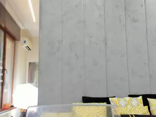 sassyt33n's Live Sex Cam Show