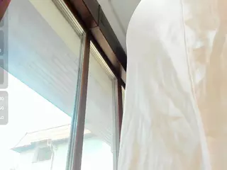 sassyt33n's Live Sex Cam Show