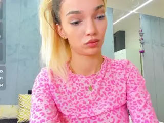 sassyt33n's Live Sex Cam Show