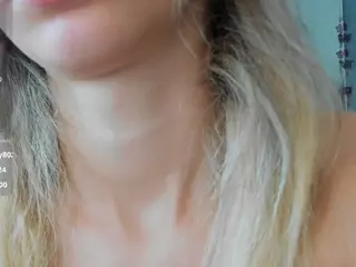 sassyt33n's Live Sex Cam Show