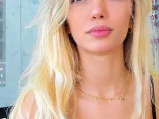 sassyt33n's Live Sex Cam Show