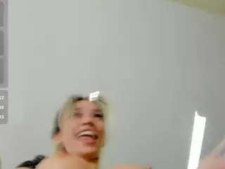 sassyt33n's Live Sex Cam Show
