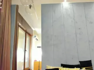 sassyt33n's Live Sex Cam Show