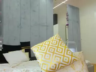 sassyt33n's Live Sex Cam Show