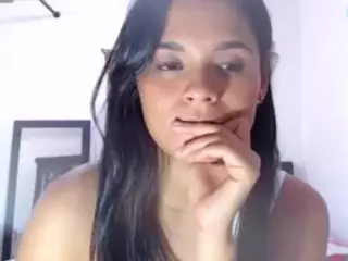 kendra-018's Live Sex Cam Show