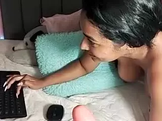 sofiialynn's Live Sex Cam Show