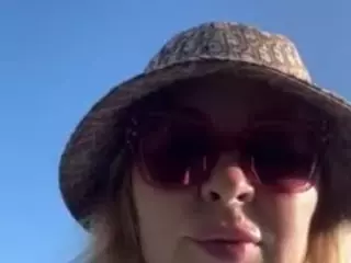 Mikagray's Live Sex Cam Show
