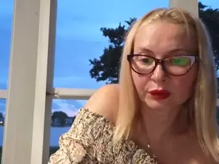 Mikagray's Live Sex Cam Show