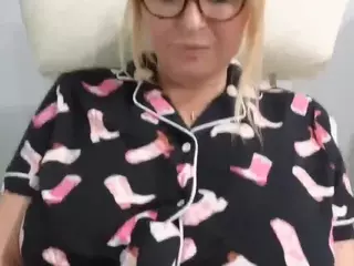 Mikagray's Live Sex Cam Show