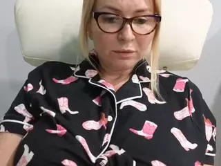 Mikagray's Live Sex Cam Show