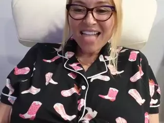 Mikagray's Live Sex Cam Show