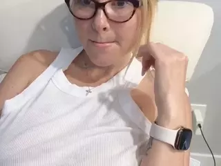 Mikagray's Live Sex Cam Show