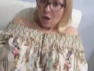 Mikagray's Live Sex Cam Show