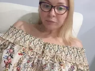 Mikagray's Live Sex Cam Show