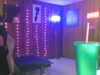 Qveen Purp's Live Sex Cam Show